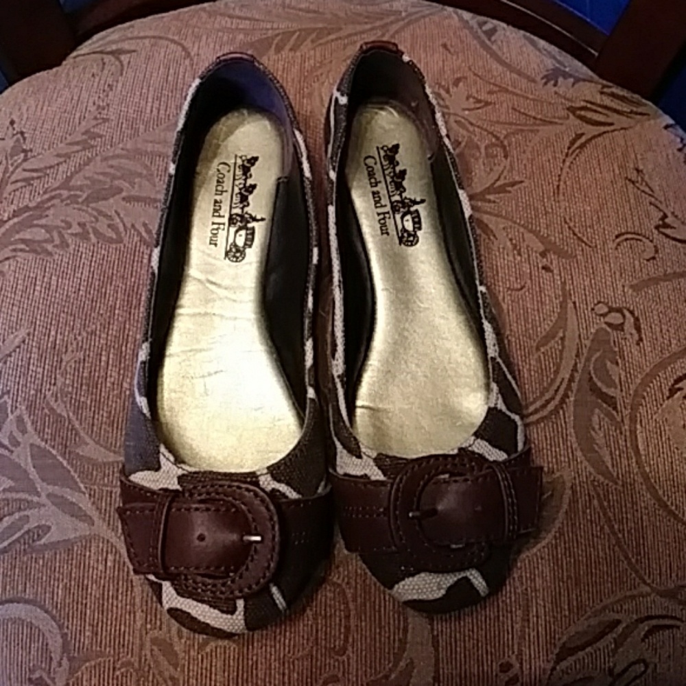Coach and four Flats *HOST PIC*